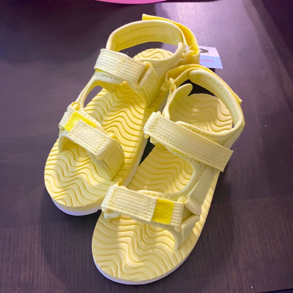 Cat and Jack girls sandals